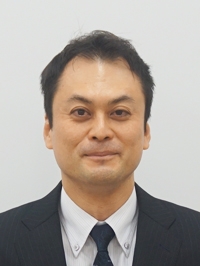 Yoshimichi Tachikawa 
